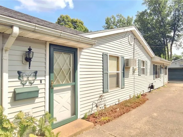 40 Juliana Dr, Danville, IL 61832