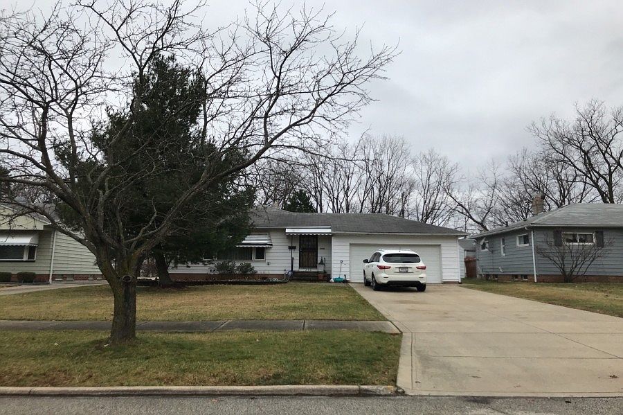 1st image of 250 Bexley Dr