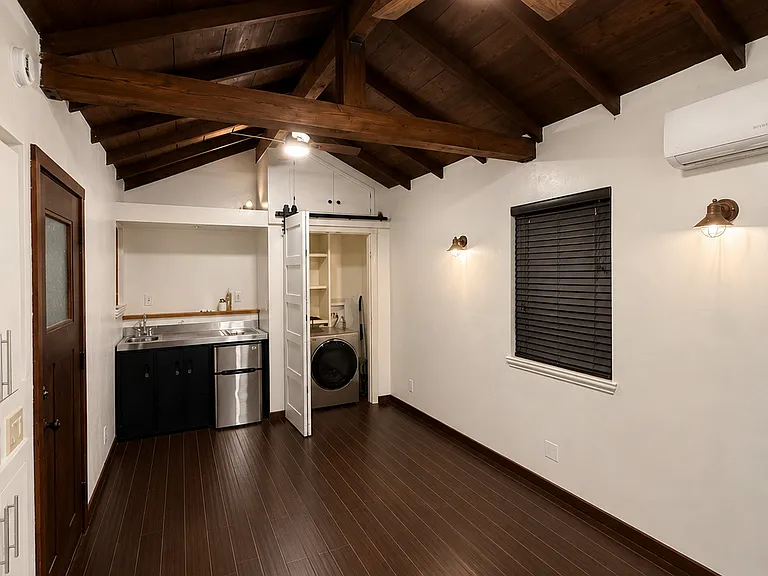 2180 James St #A — Photo 3