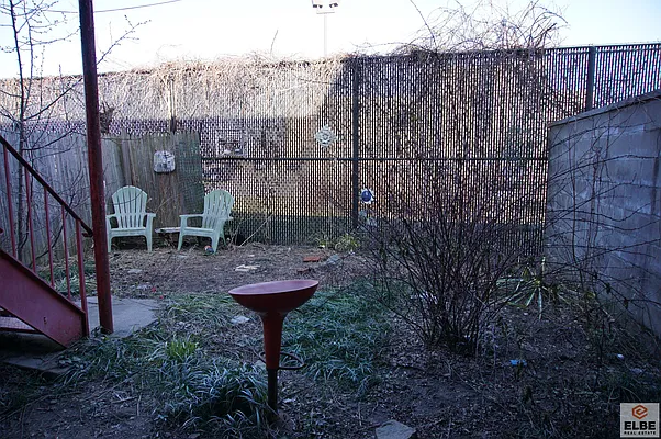 Rented by Elbe Real Estate Inc | media 15