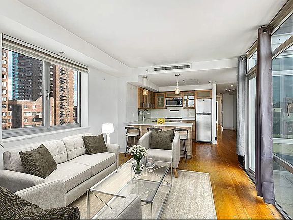 2nd image of 222 E 111th St APT 8E