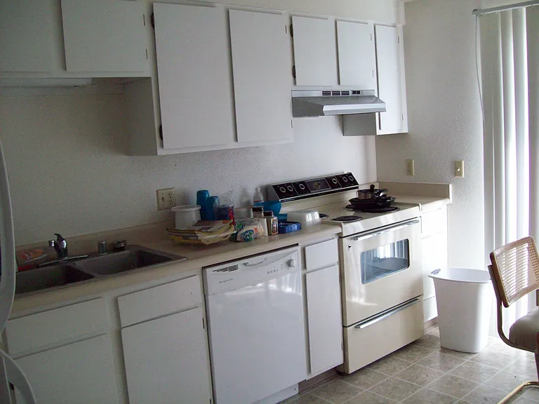 867 N Garfield St — Photo 9