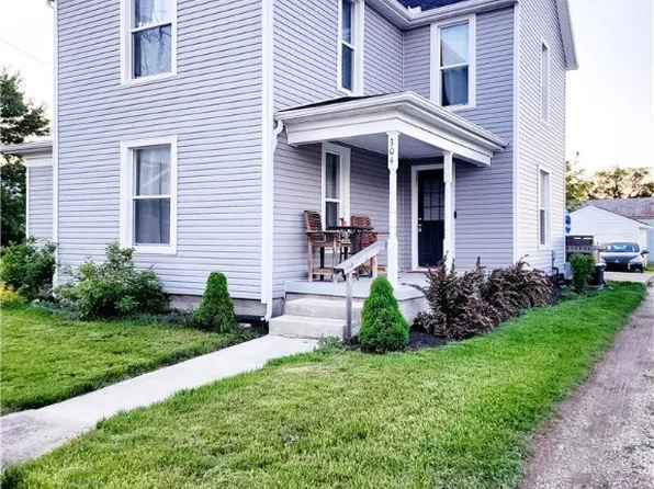 304 W Walnut St, Botkins, OH 45306