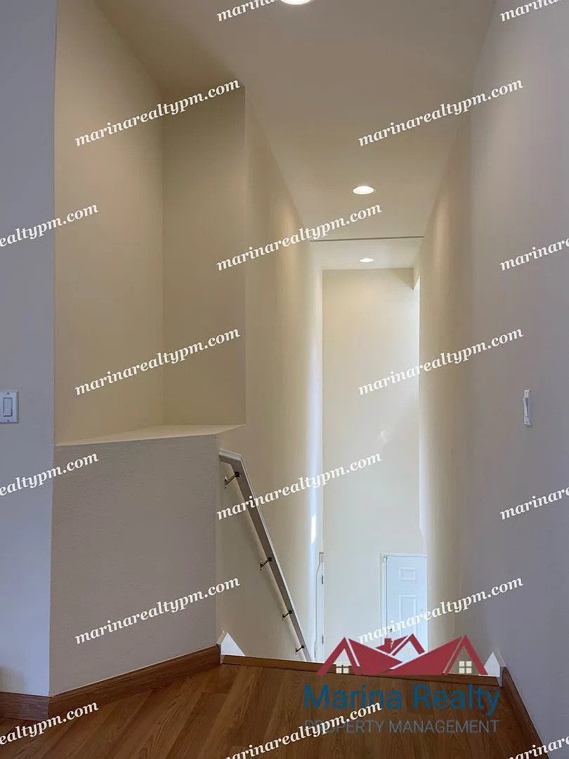 2 Bedroom, 2 Bath Beautiful Townhouse Condo In Gated Community In Richmond — Photo 4