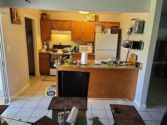 5th image of 375 Dundee Dr #375