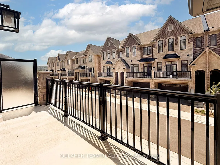 75 West Village Ln — Photo 34