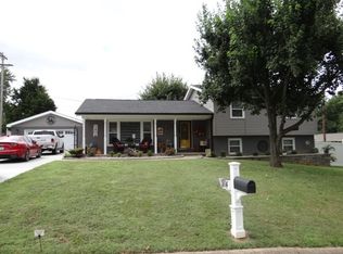 914 Frontier Dr, Henderson, KY 42420