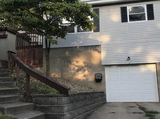 1129 Pitkin Ave, Akron, OH 44310