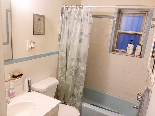 Rented by Tabak Real Estate | media 7