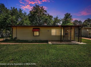 925 Dornell Ave, Lansing, MI