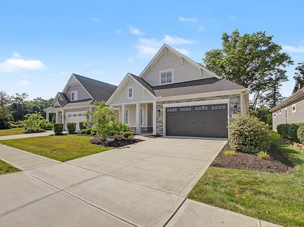 5561 Cove Haven St, Westerville, OH 43081