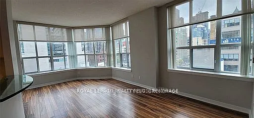 438 Richmond St W #615 — Photo 16