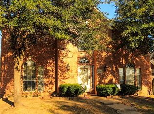 1600 Summers Dr, Cedar Hill, TX 75104