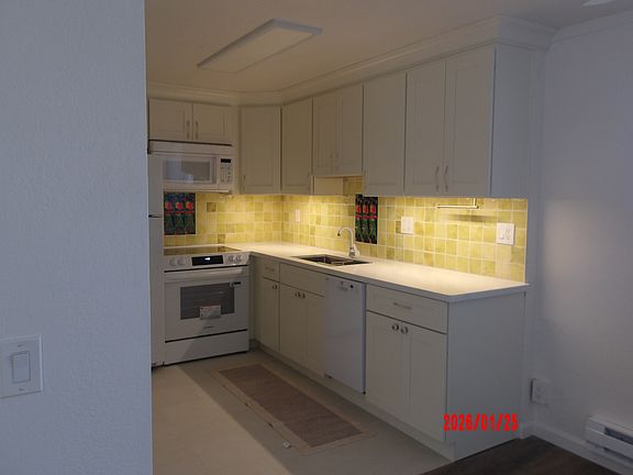 3rd image of 624 Spencer St APT 1