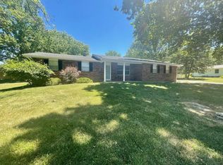 2619 McClay Rd, Saint Charles, MO 63303