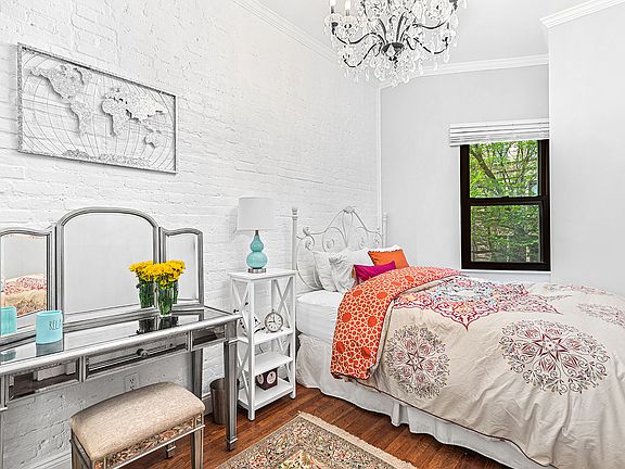 5th image of 311 W 82nd St APT 2A