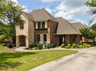 5624 Maple Valley Dr, Azle, TX 76020