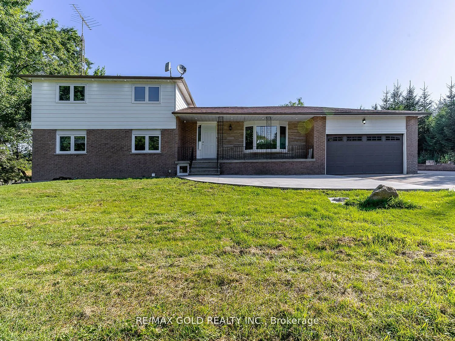 5 bed, $4,500 — Photo 1