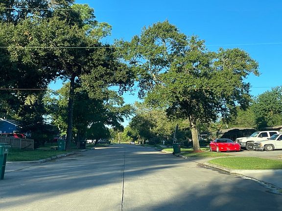 4th image of 1001 W Ellaine Ave