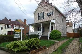 1st image of 811 E Hutchinson
