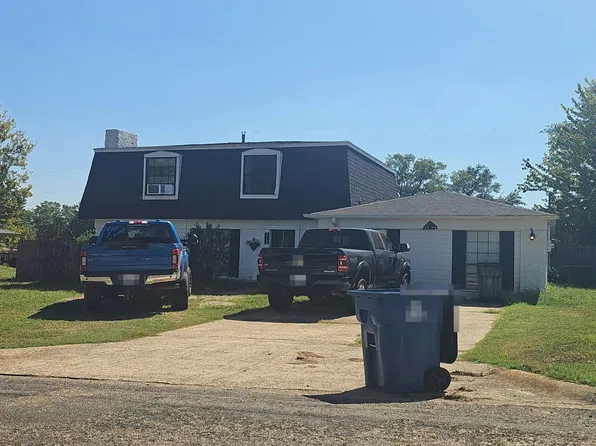 312 Alexander Rd, Mount Pleasant, TX 75455