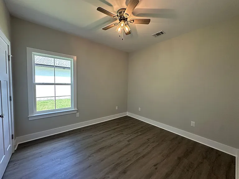 1332 Jackson St — Photo 14
