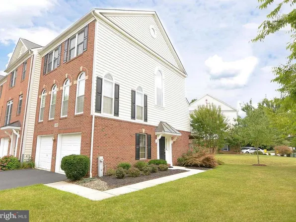 1329 Peppertree Ct, Crofton, MD 21114