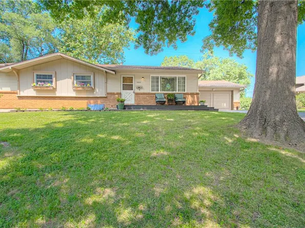 6602 N Michigan Ave, Gladstone, MO 64118