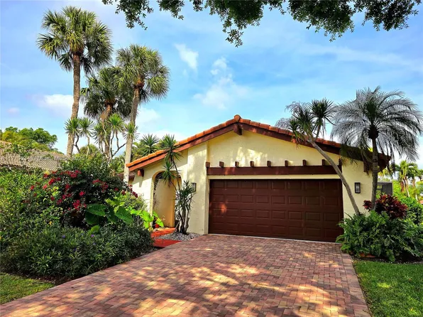 5645 Lakeview Mews Dr, Boynton Beach, FL 33437