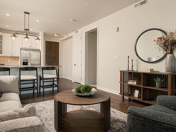 2nd image of 200 Manufacturers Rd APT 619
