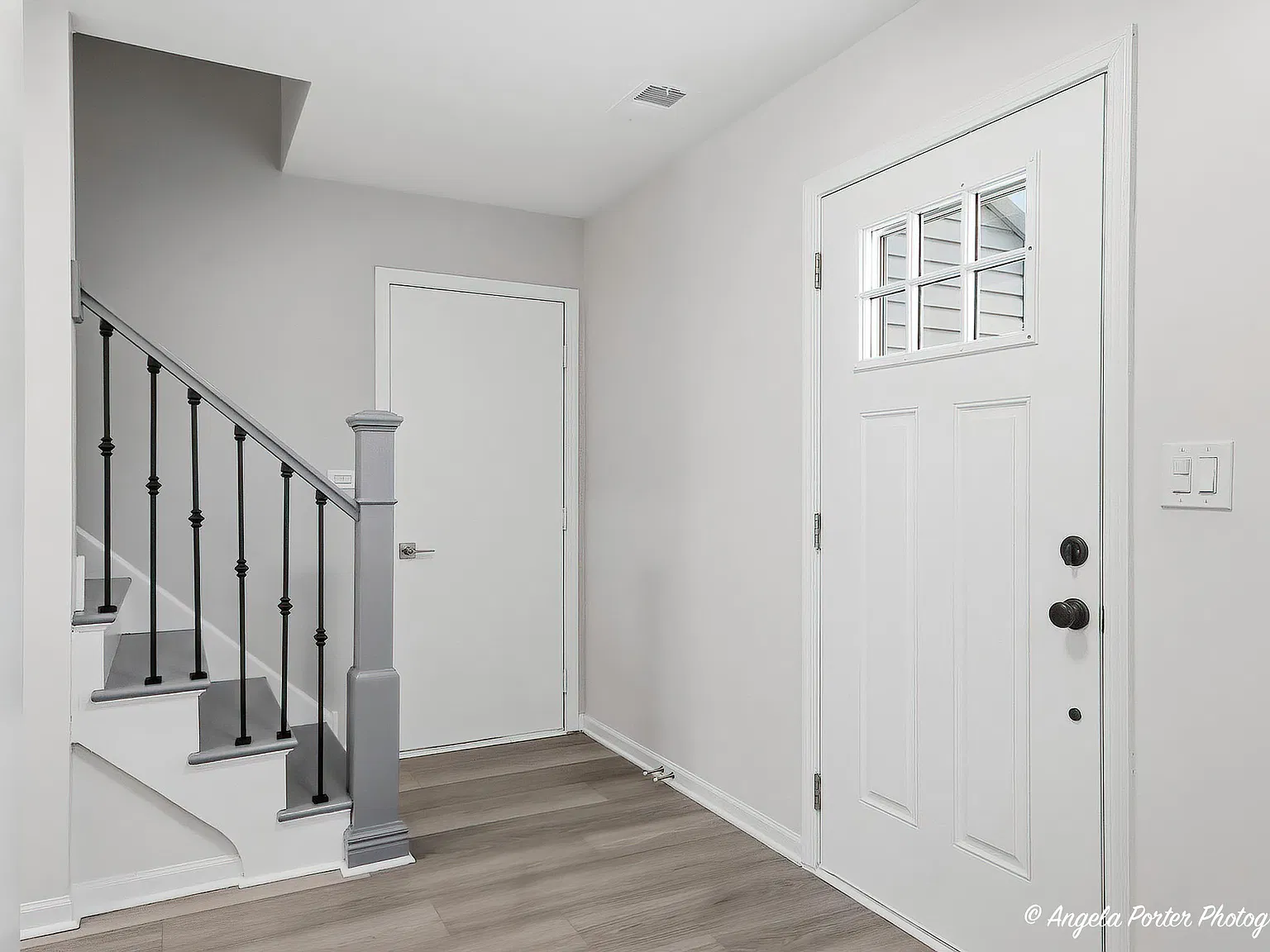 3 bed, 1.5 bath, 1504 sqft, $3,100 — Photo 2