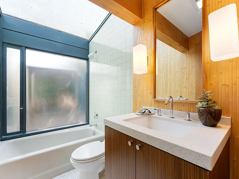 6225 Frondosa Dr — Photo 20