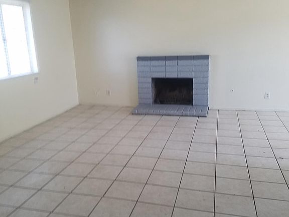 3rd image of 2057 E 19th St APT A