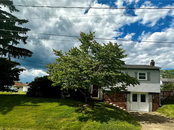 2016 13 1/2 St, Beaver Falls, PA 15010