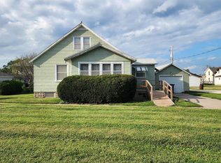 406 W Fulton St, Hooper, NE 68031