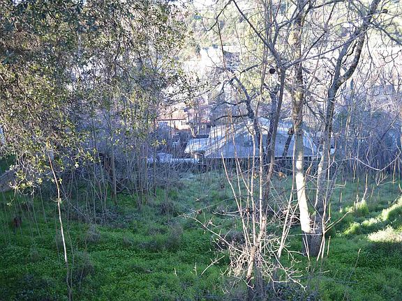 4th image of Barretta St