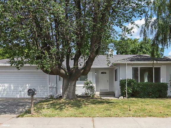 2nd image of 3029 Beaufort Ave
