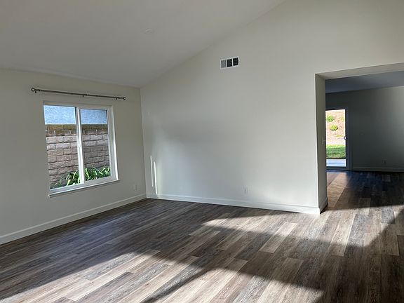 4th image of 828 Cayo Grande Ct