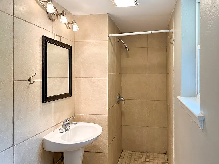 701 Tanglewood Dr — Photo 19