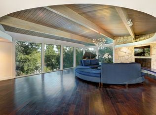 10656 Lindamere Dr, Los Angeles, CA 90077