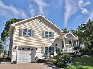 705 Princeton Rd, Linden, NJ 07036