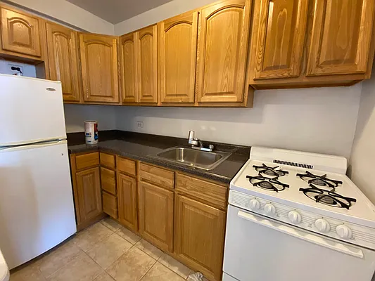 Rented by Contact Realty | media 5