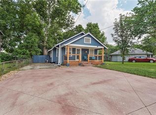 635 Shawnee Rd, Kansas City, KS 66103