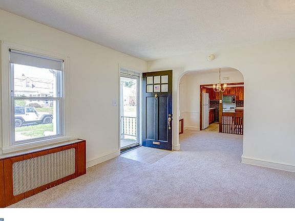 4th image of 106 Fallon Ave