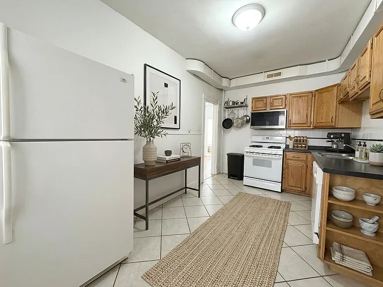 1908 Beacon St #2A — Photo 17