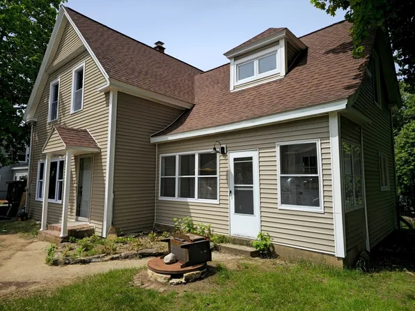 13 Prospect St, Templeton, MA 01468