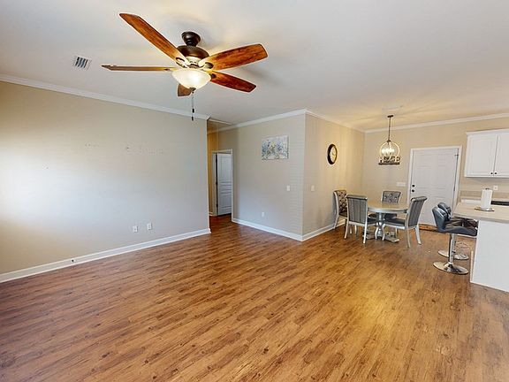 3rd image of 141 Beauville Dr