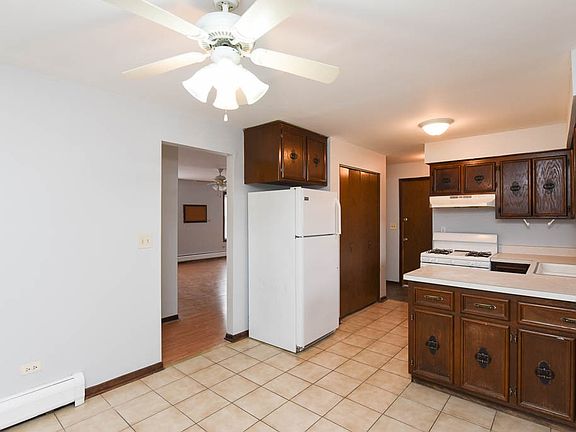 5th image of 3042 N Central Ave APT 102