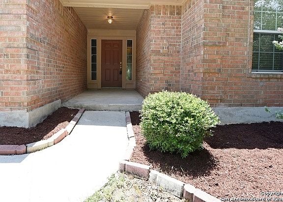 2nd image of 219 Hondo Dr