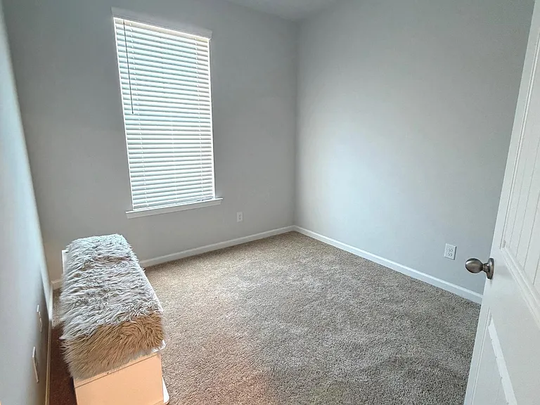 205 Wallace St — Photo 15